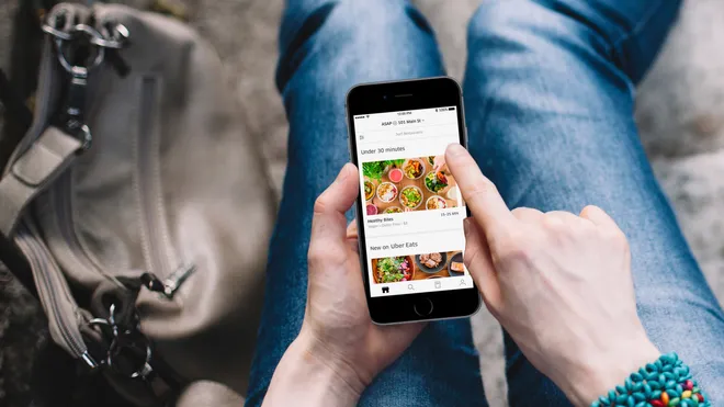 Cloud Kitchen Marketing Tips 2025 for Food Delivery Growth